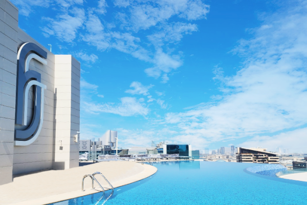 01 Roof Deck Pool 02